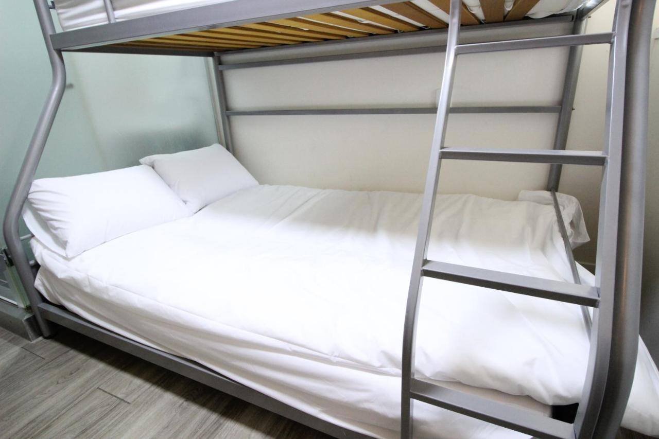 Hostel In Blue Seoul